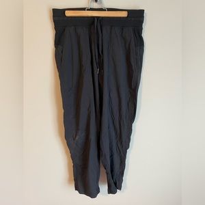 Lululemon studio crop pants
